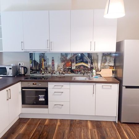 Triton Apartments In Варшава Экстерьер фото