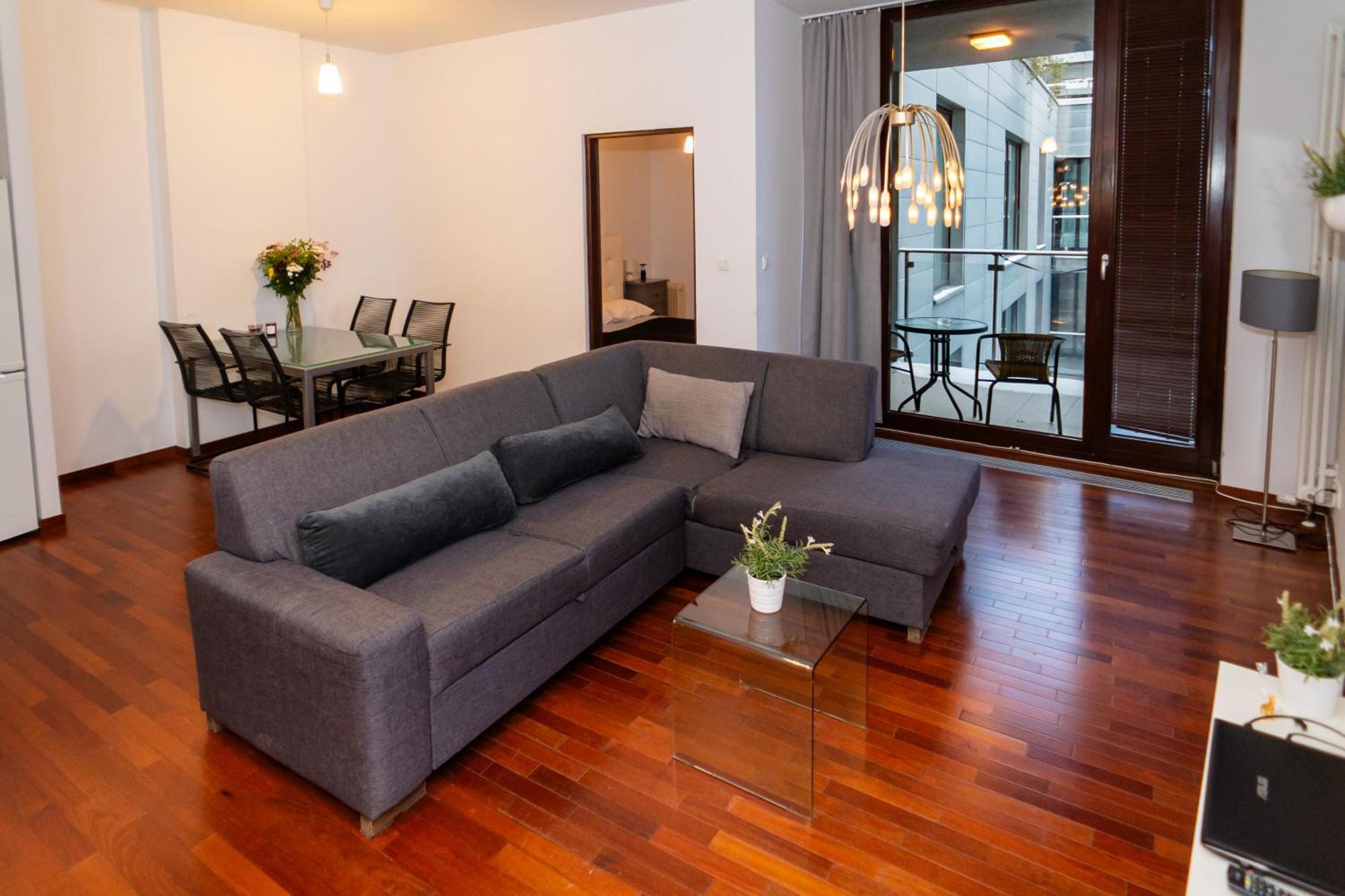 Triton Apartments In Варшава Экстерьер фото