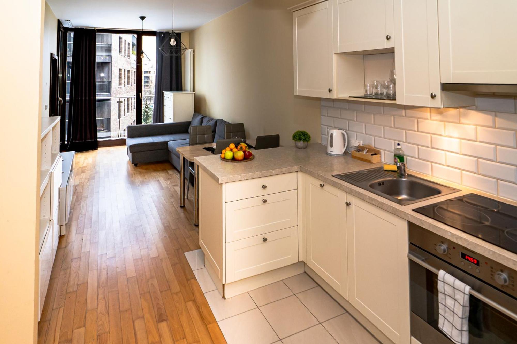 Triton Apartments In Варшава Экстерьер фото