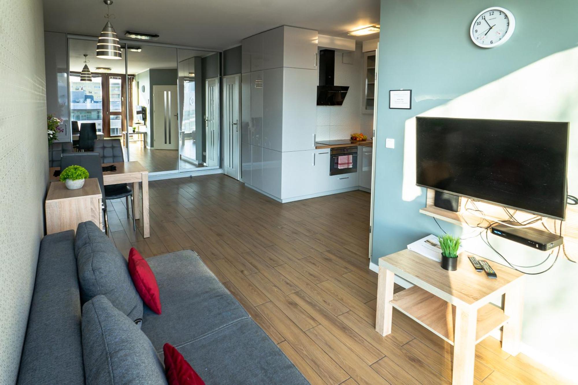 Triton Apartments In Варшава Экстерьер фото