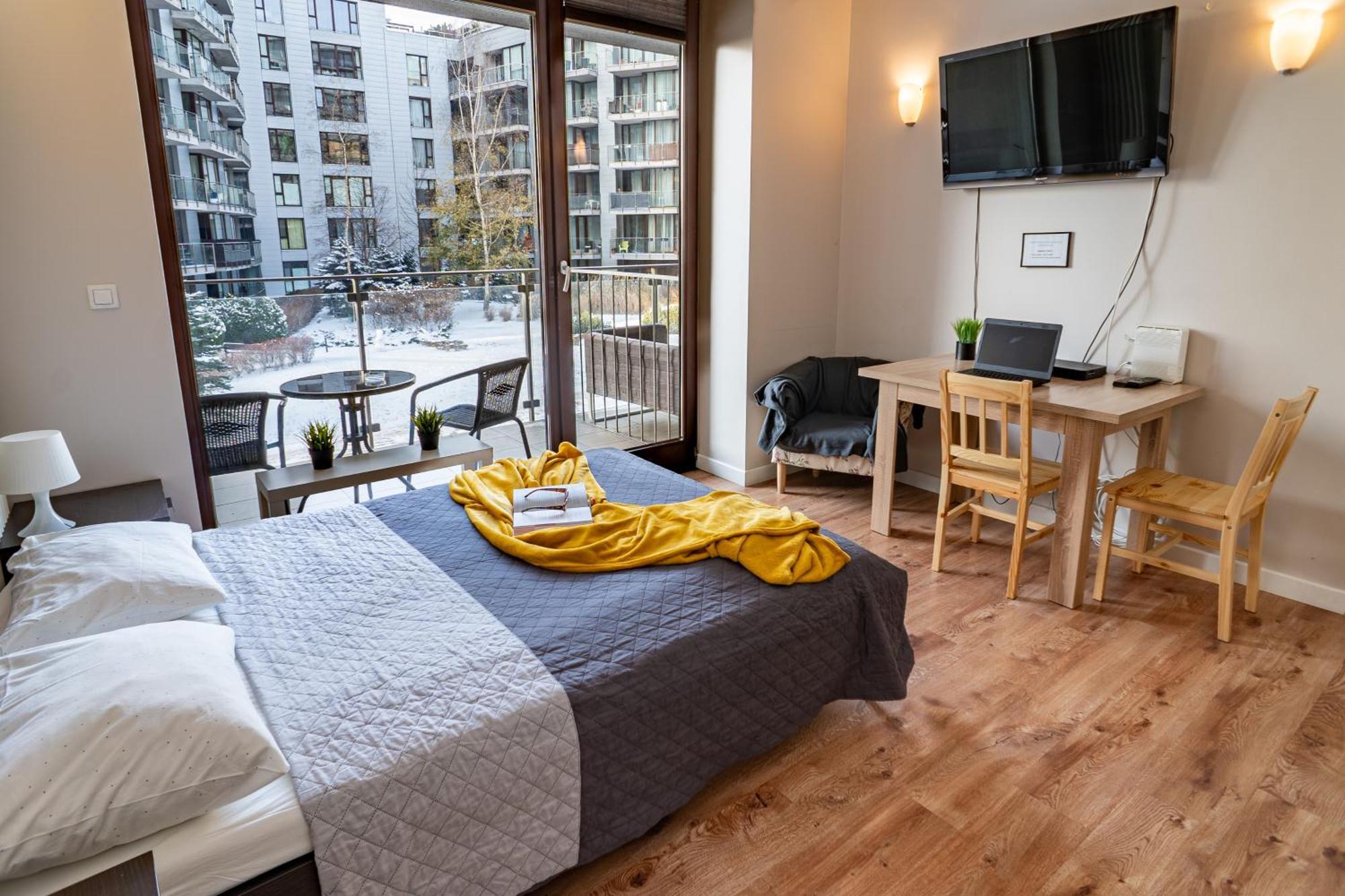 Triton Apartments In Варшава Экстерьер фото