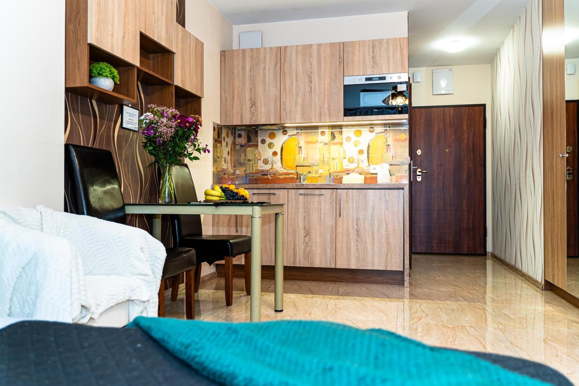 Triton Apartments In Варшава Экстерьер фото
